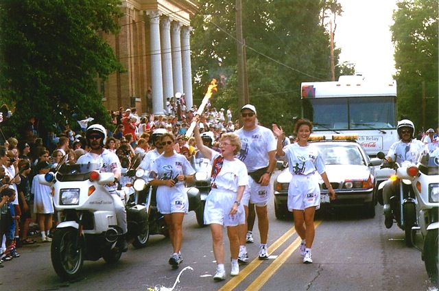 Deenie-McKeever-olympic-torch